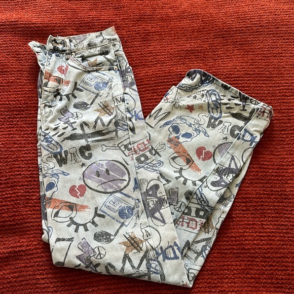 Adika Graffiti Jeans - Picture 1 of 4